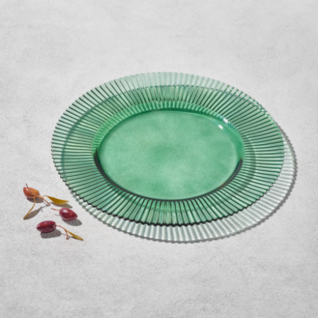 FOREST RIBBED GLASS CHARGER