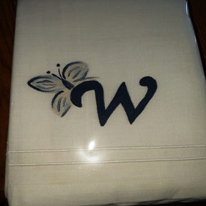 HAND-PAINTED NAPKIN WITH INITIAL