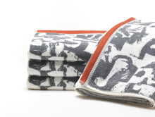 DOODLE HAND TOWEL
