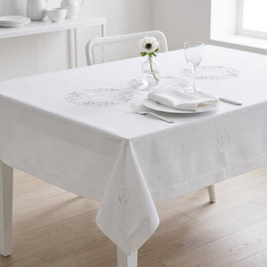 RK MEDALLION EMBROIDERY TABLECLOTH