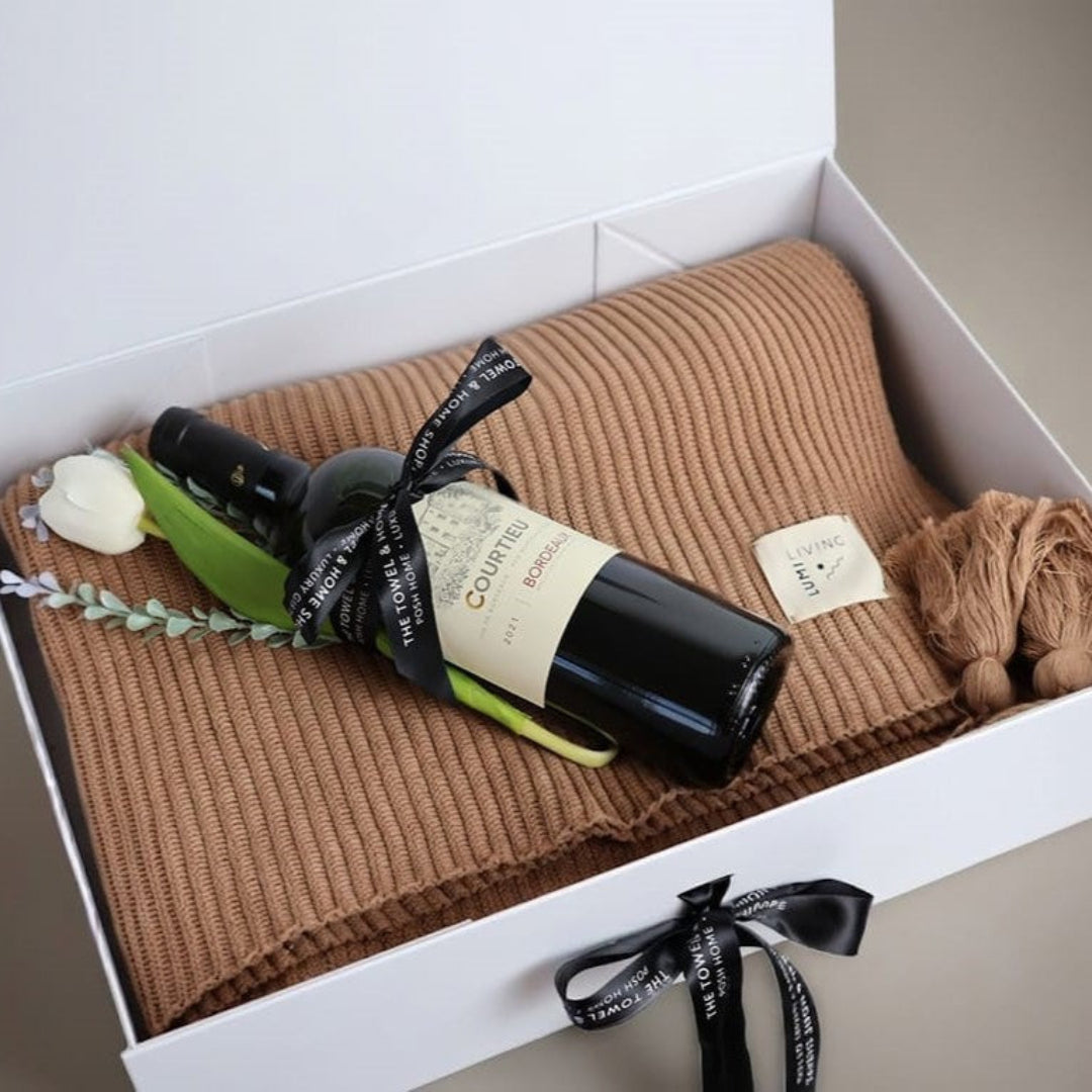 TEXTURED RAISED STRIPES RIB THROW BLANKET WITH TASSELS 50X60