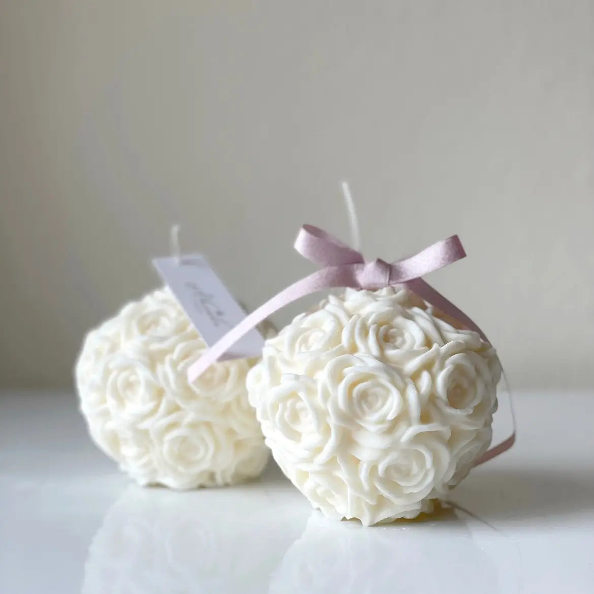 ROSE BALL CANDLE