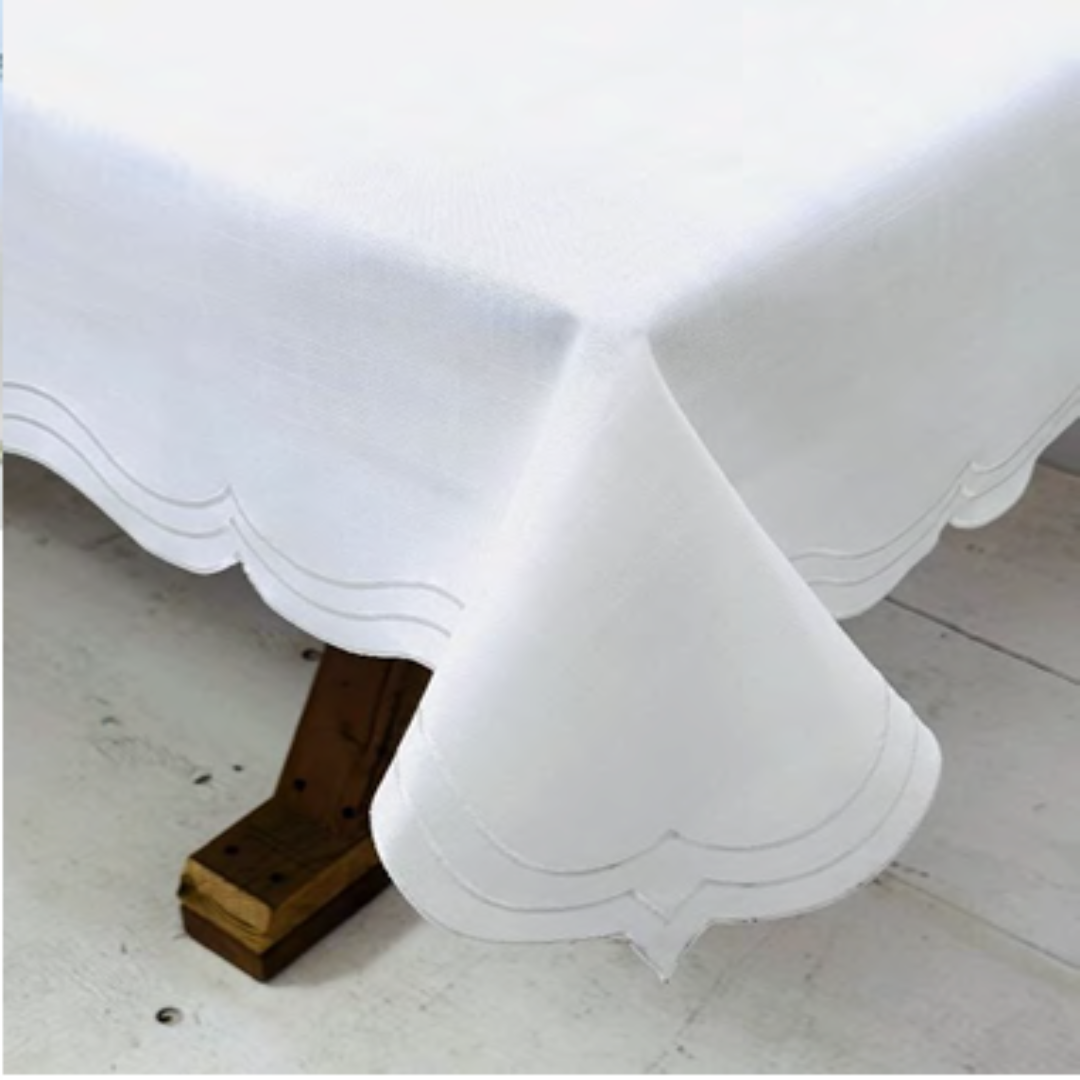 SCALLOPED WHITE TABLECLOTH