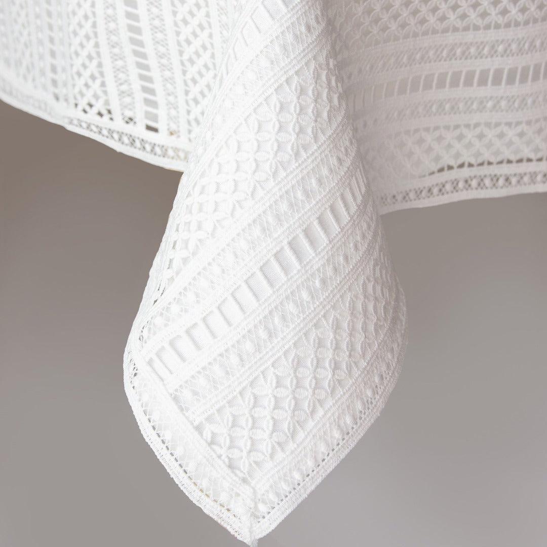 LORESSA LINED TABLECLOTH