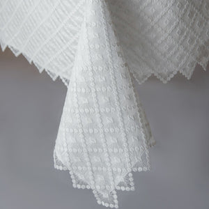 TRELLIS LINED WHITE TABLECLOTH