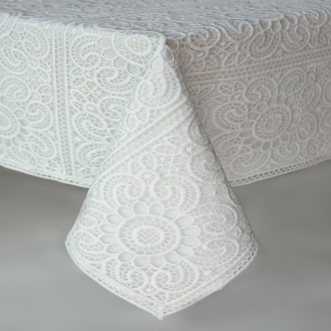 ROSETTE WHITE LINED TABLECLOTH