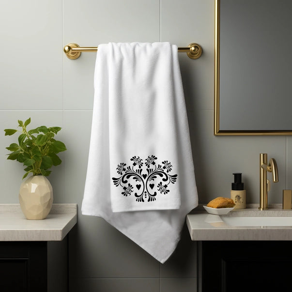 ELEGANT BLACK & WHITE TOWEL TIP