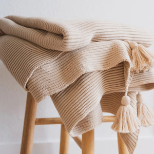 TEXTURED RAISED STRIPES RIB KNIT THROW BLANKET WITH TASSELS 50X60