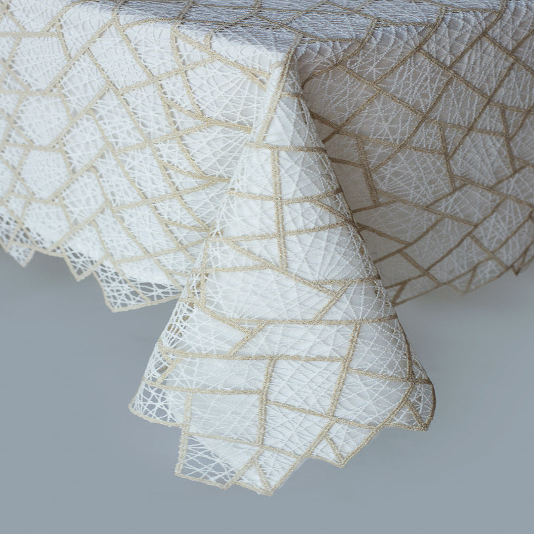 SHERLIN LINED TABLECLOTH