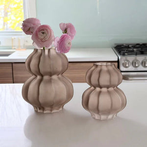 DOUBLE-GOURD GLASS VASE