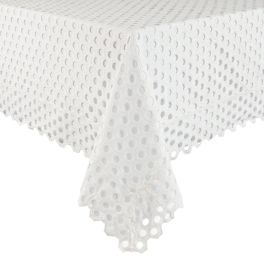 EYELET HEXAGON WHITE TABLECLOTH