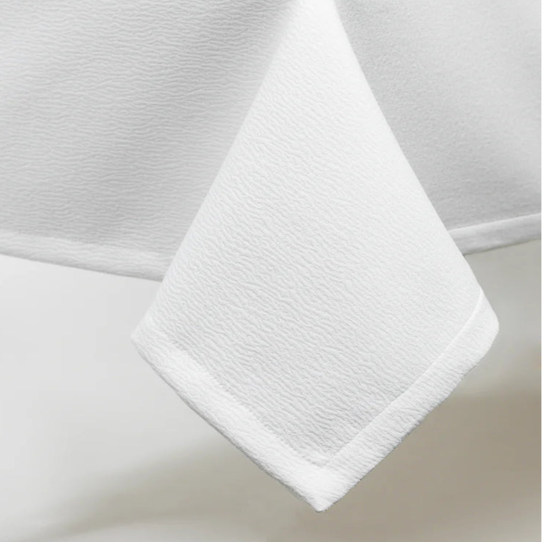 CRINKLE TABLECLOTH