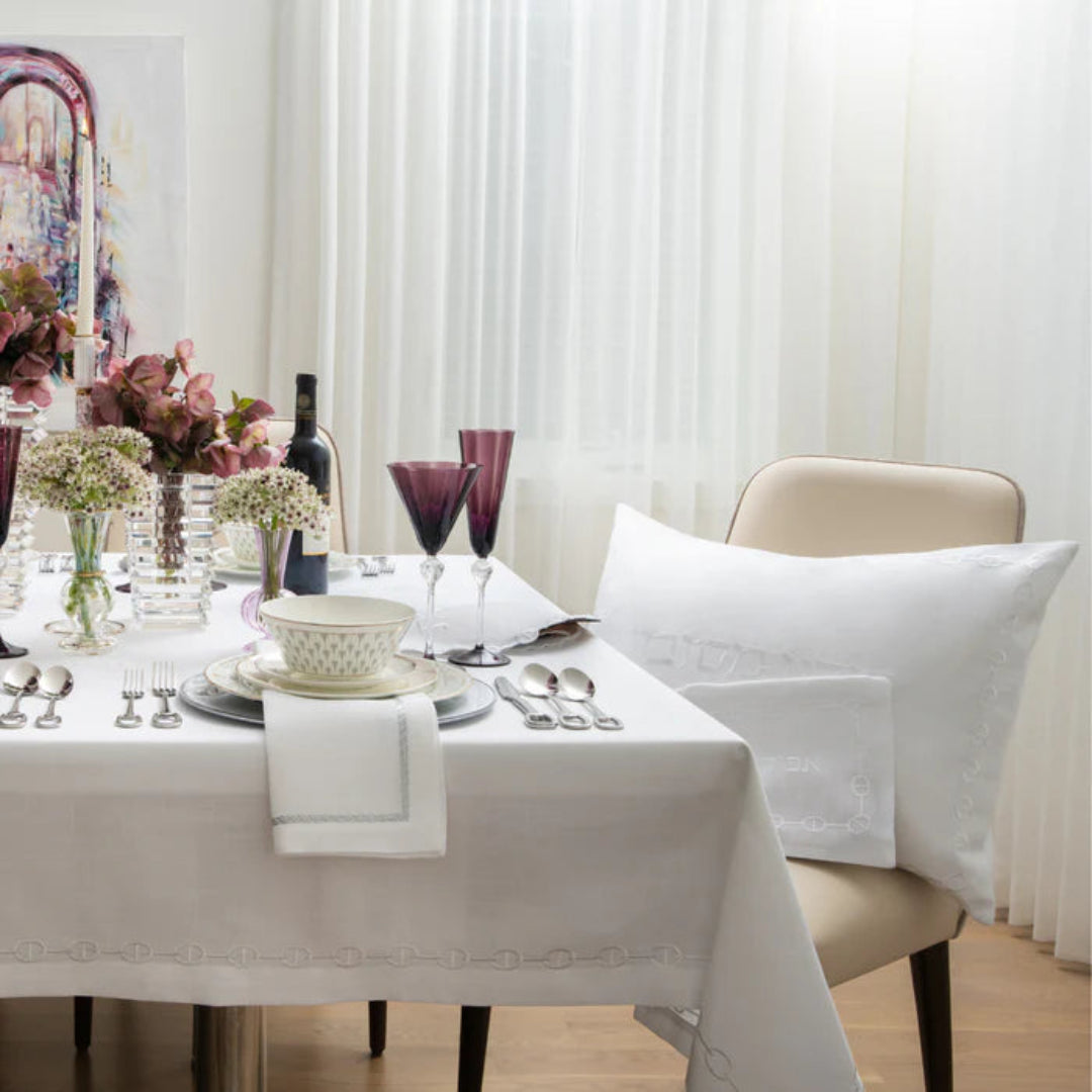 DH CHAIN LINK TABLECLOTH