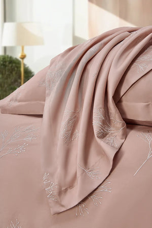 OPULENT DESIGN BLOSSOMS LINEN SET