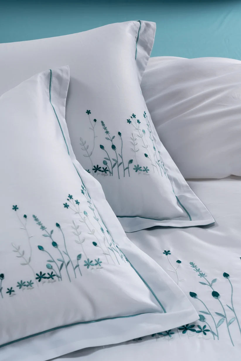 OPULENT DESIGN BOTANICAL AQUA LINEN SET