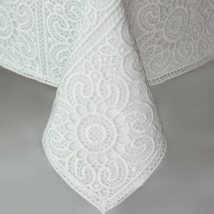 ROSETTE WHITE LINED TABLECLOTH