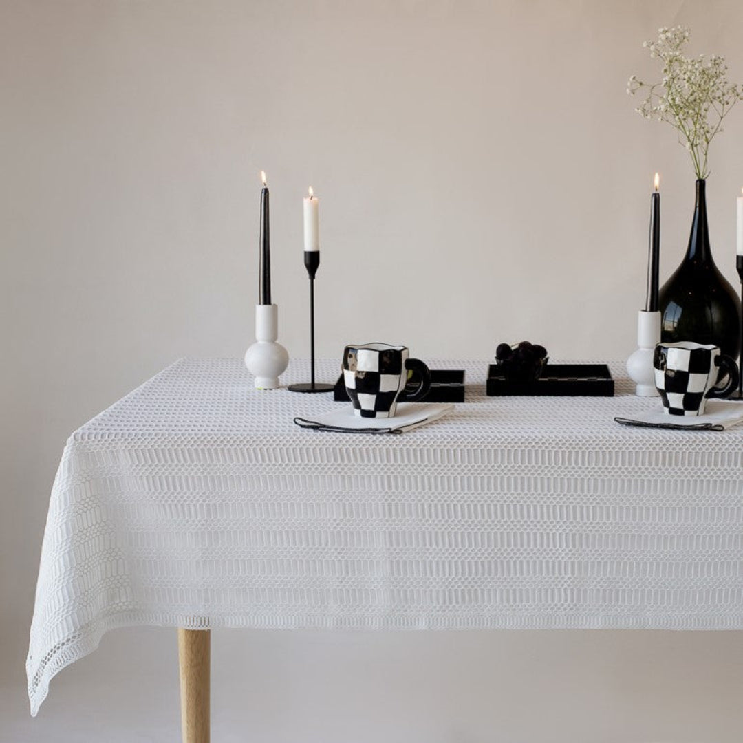 AVELAR LINED TABLECLOTH
