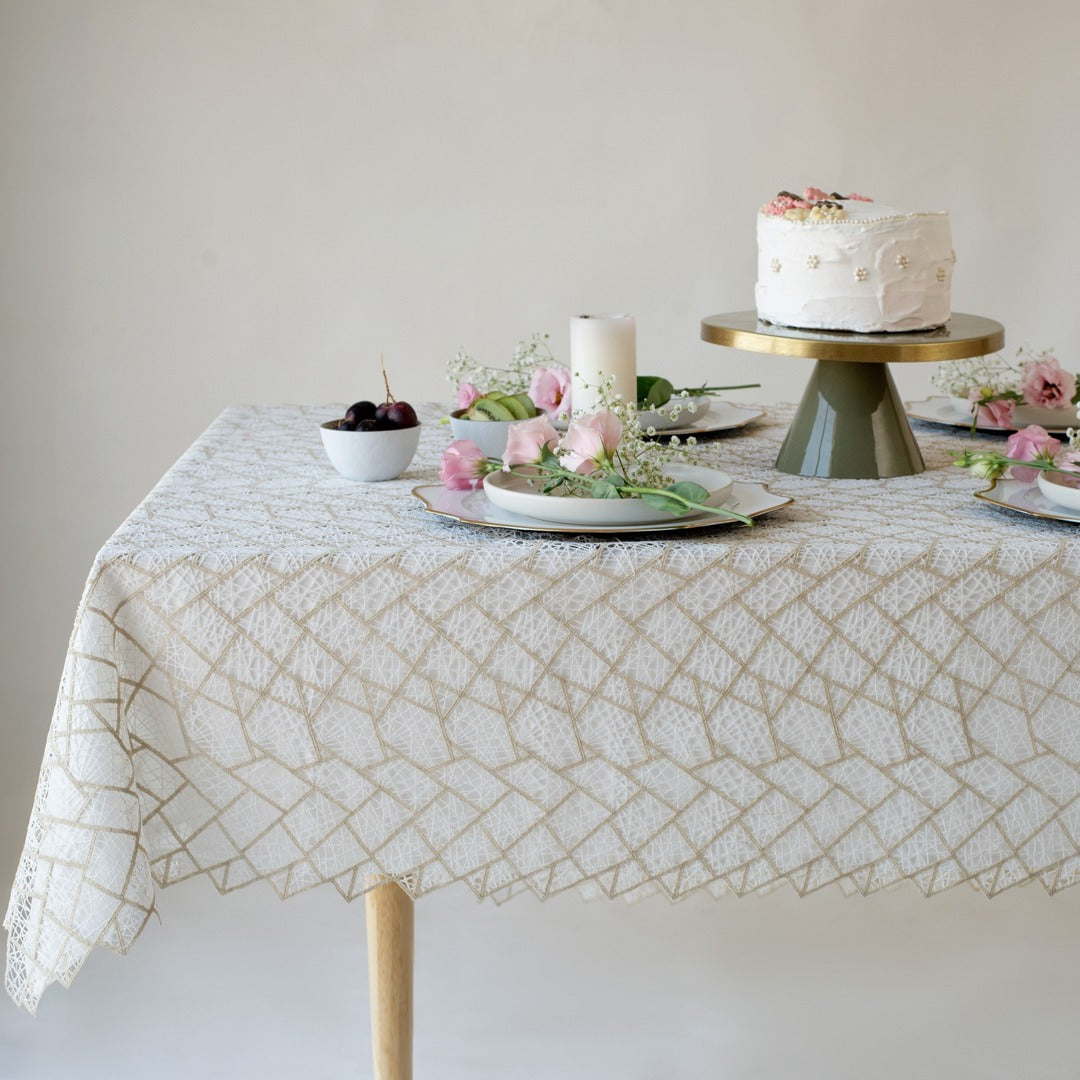 SHERLIN LINED TABLECLOTH